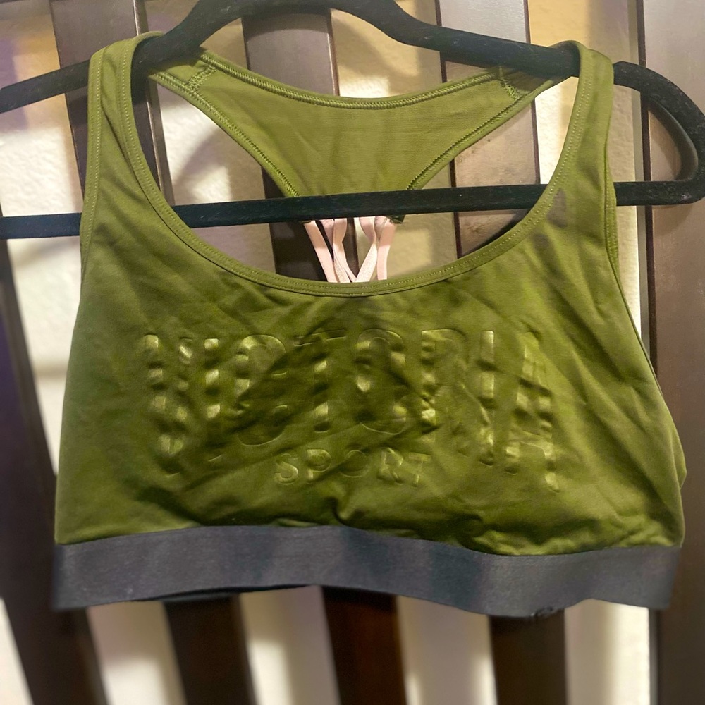 VS sports bra